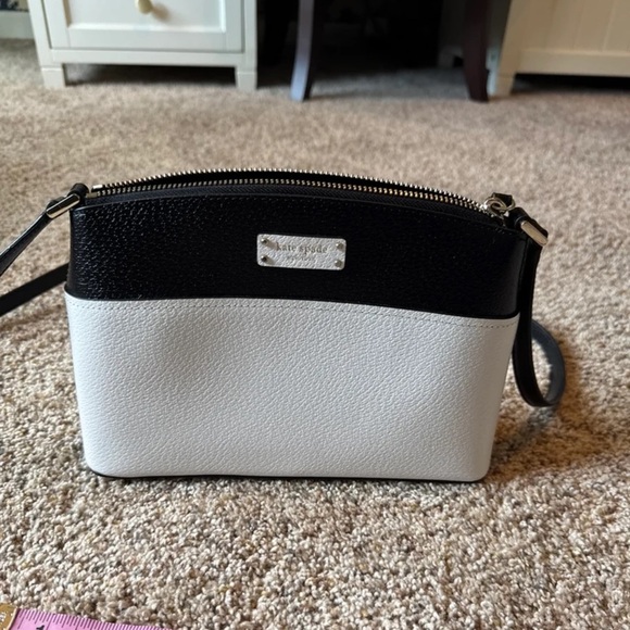 Kate Spade New York Jeanne Crossbody handbag, Vanilla Latte/Black ~MSRP$299 - Picture 7 of 12